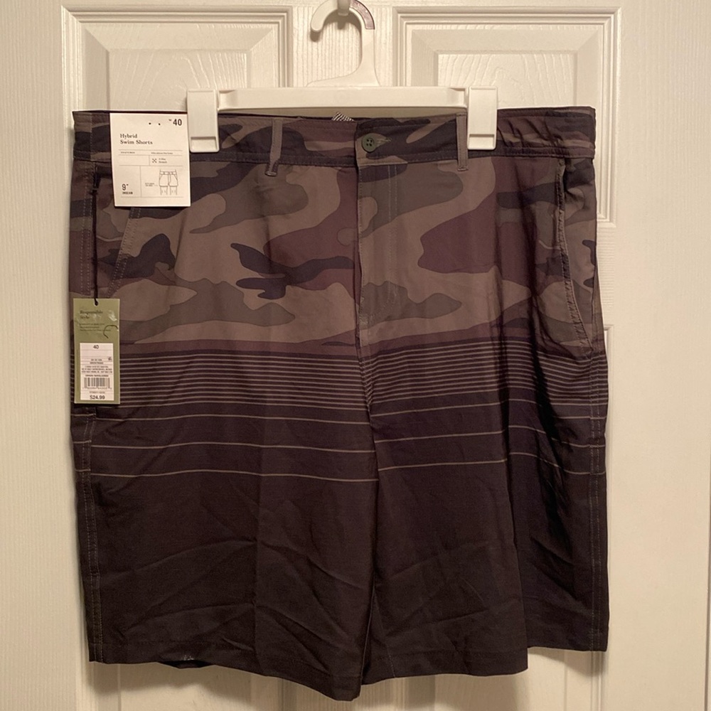 Brand New Goodfellow & Co Camo Hybrid Swim Shorts…size 40W